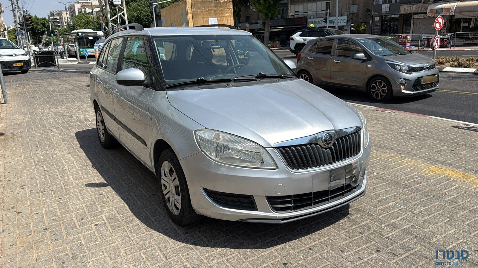 2015' Skoda Fabia photo #6