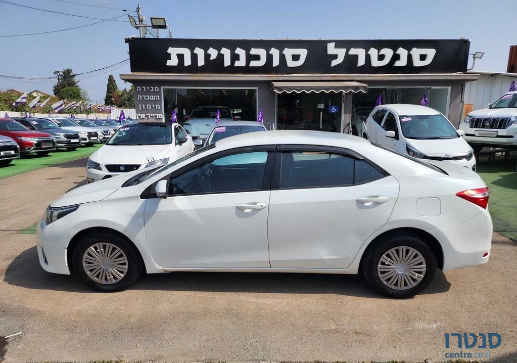 2015' Toyota Corolla טויוטה קורולה photo #2