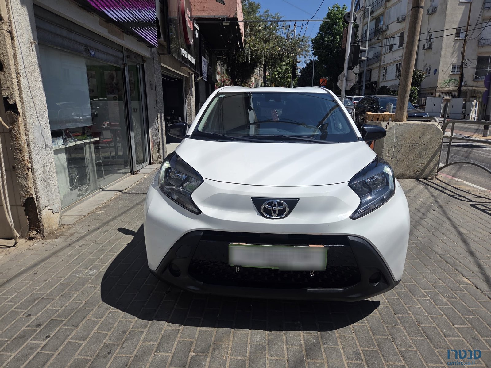 2023' Toyota Aygo photo #2