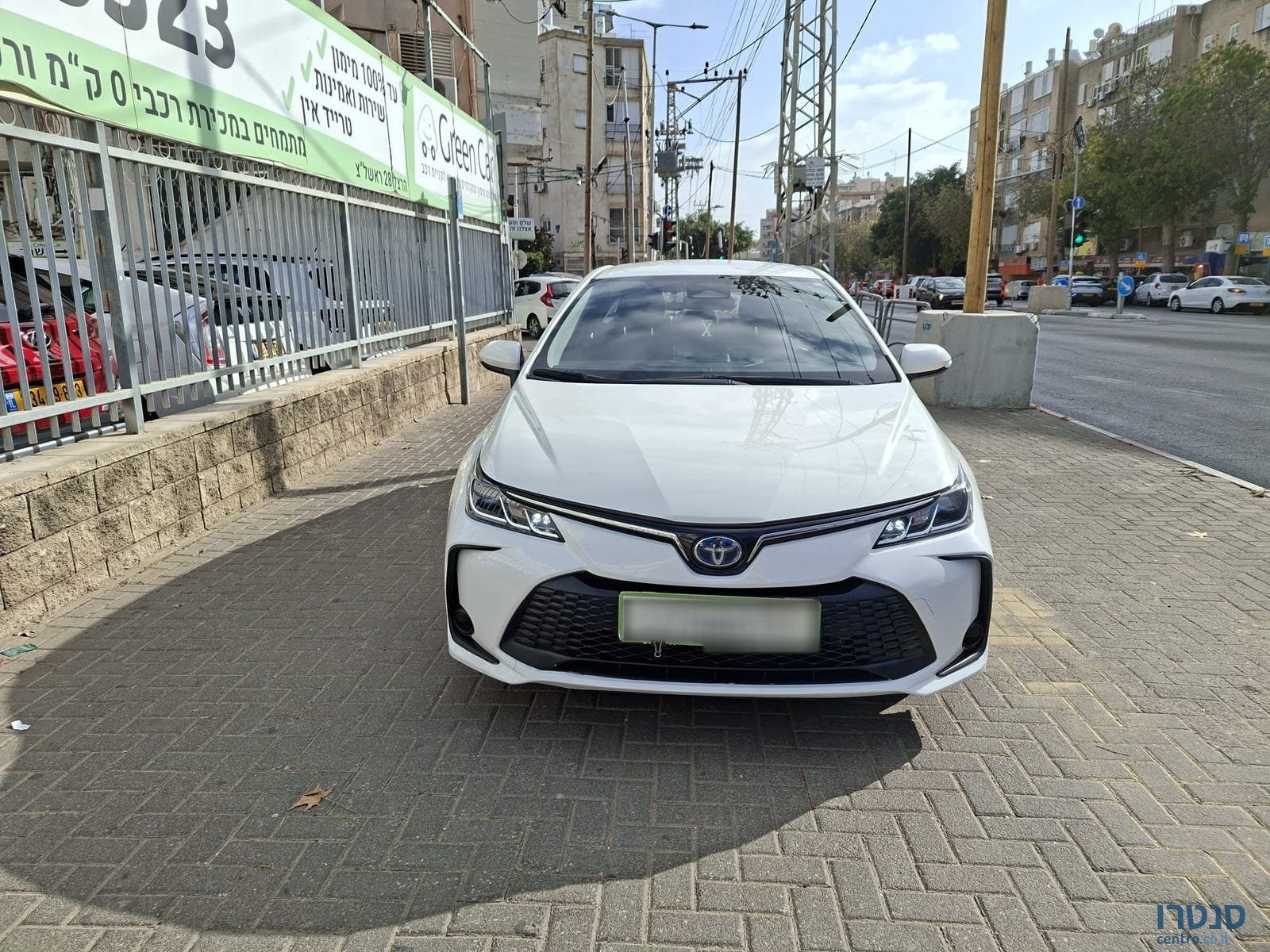 2023' Toyota Corolla photo #2
