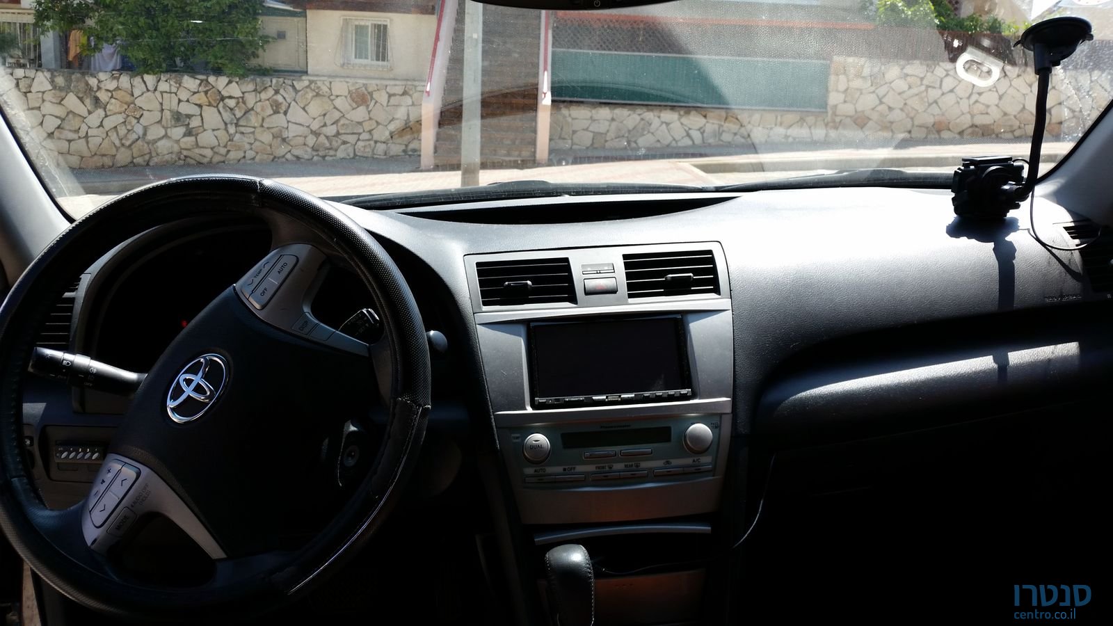 2009' Toyota Camry photo #2