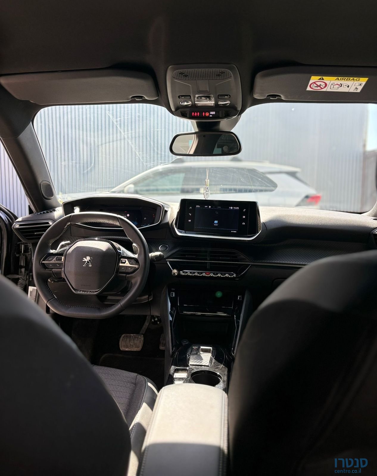 2023' Peugeot 2008 פיג'ו photo #3