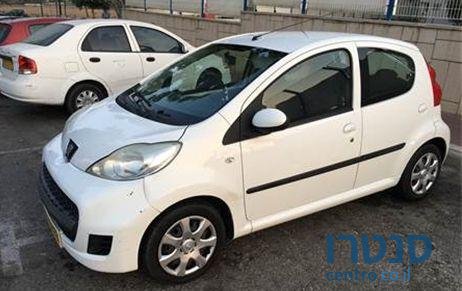 2011' Peugeot 107 פיג'ו photo #2