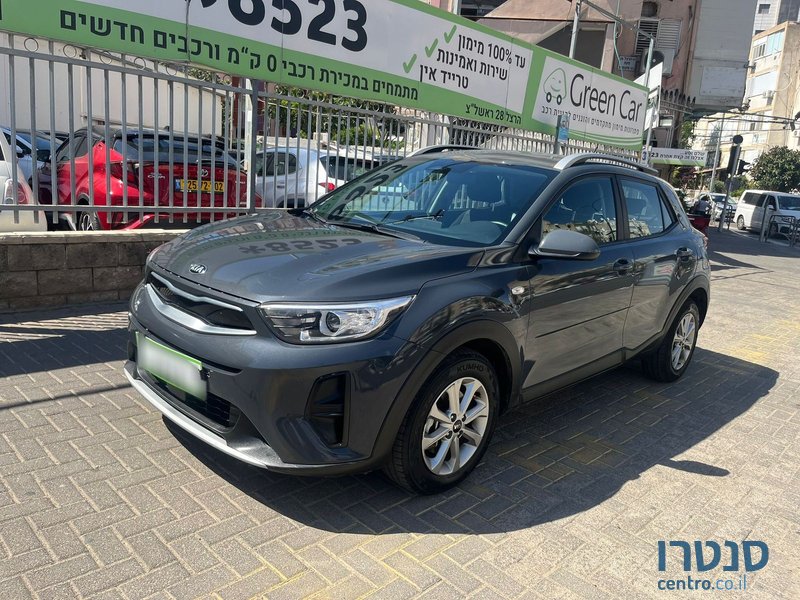 2021' Kia Stonic photo #1