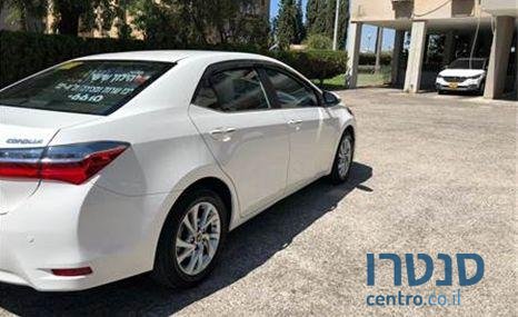 2017' Toyota Corolla טויוטה קורולה photo #3