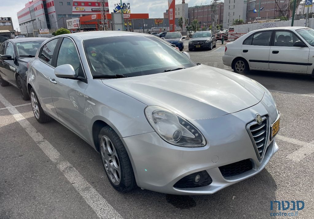2013' Alfa Romeo Giulietta אלפא רומיאו ג'ולייטה photo #6
