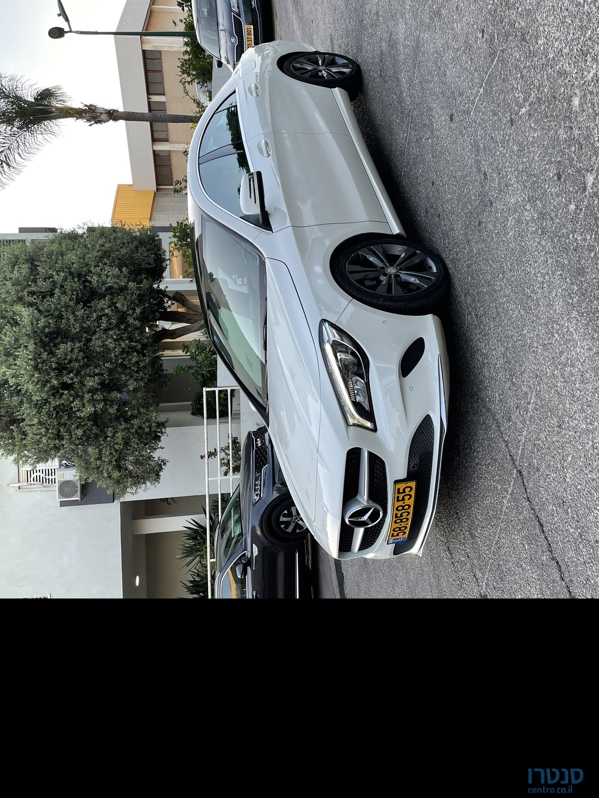 2017' Mercedes-Benz 180 מרצדס photo #1