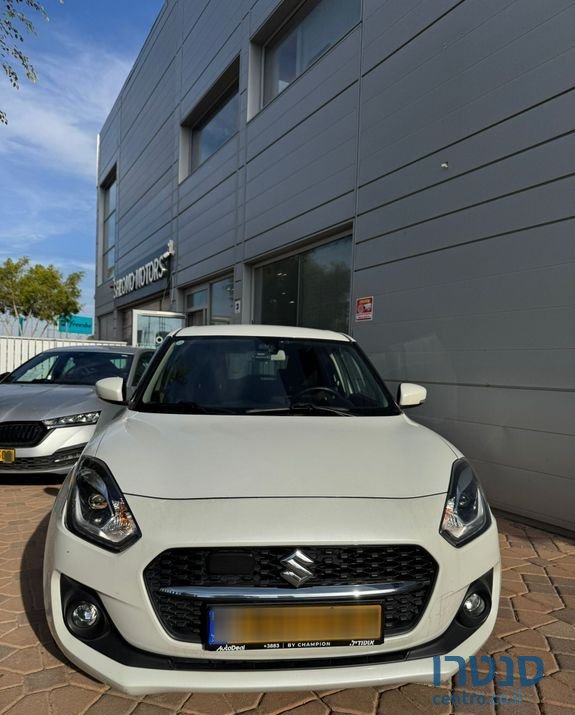 2021' Suzuki Swift סוזוקי סוויפט photo #3