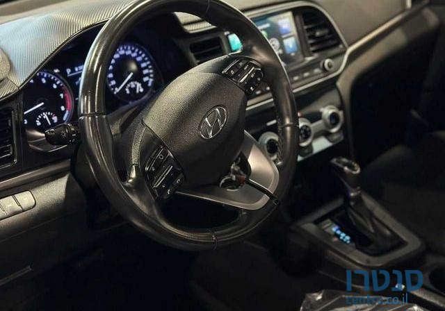 2021' Hyundai Elantra photo #6