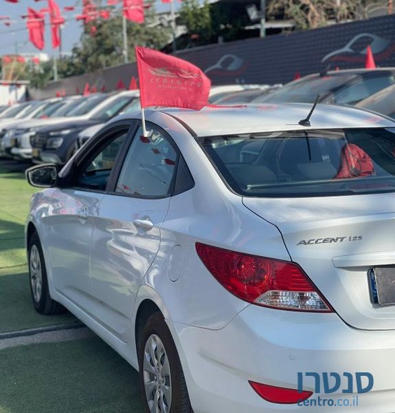 2018' Hyundai i25 יונדאי photo #5