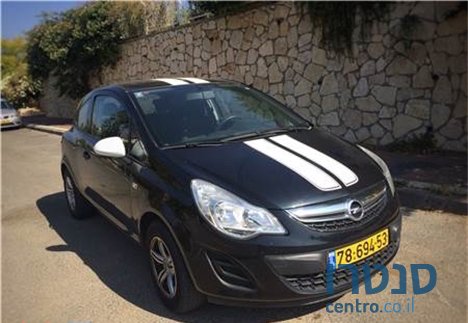 2013' Opel Corsa photo #1