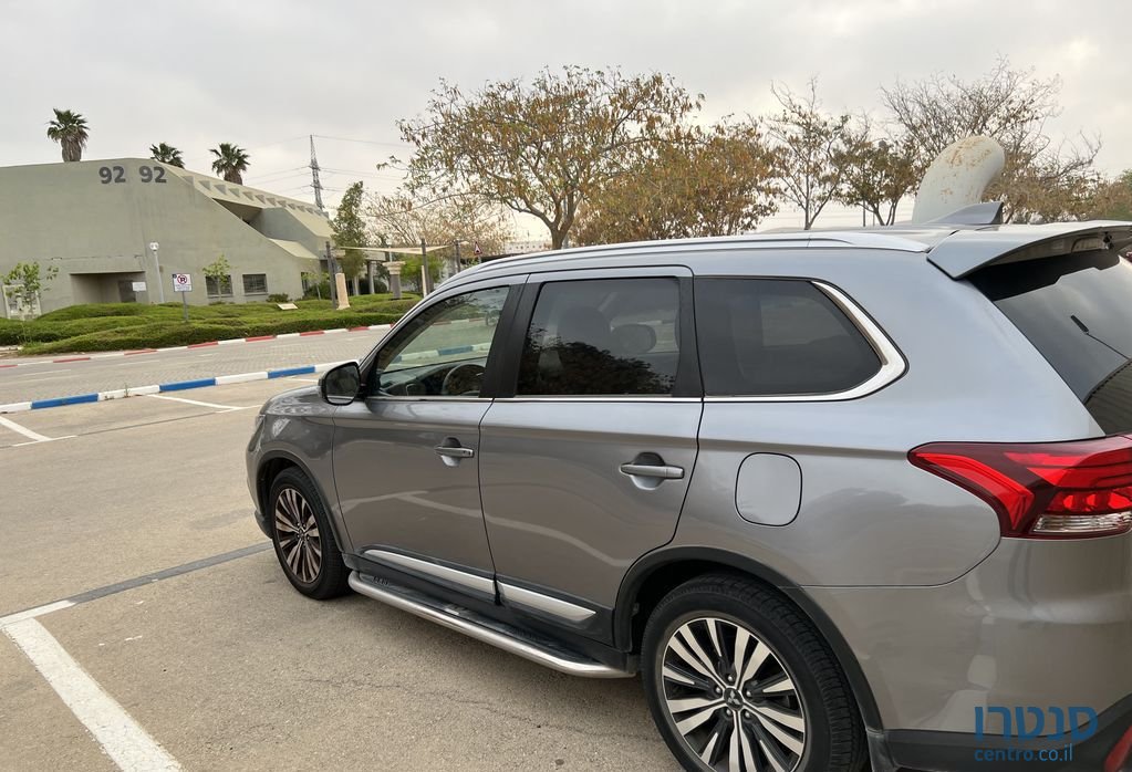 2019' Mitsubishi Outlander מיצובישי אאוטלנדר photo #5