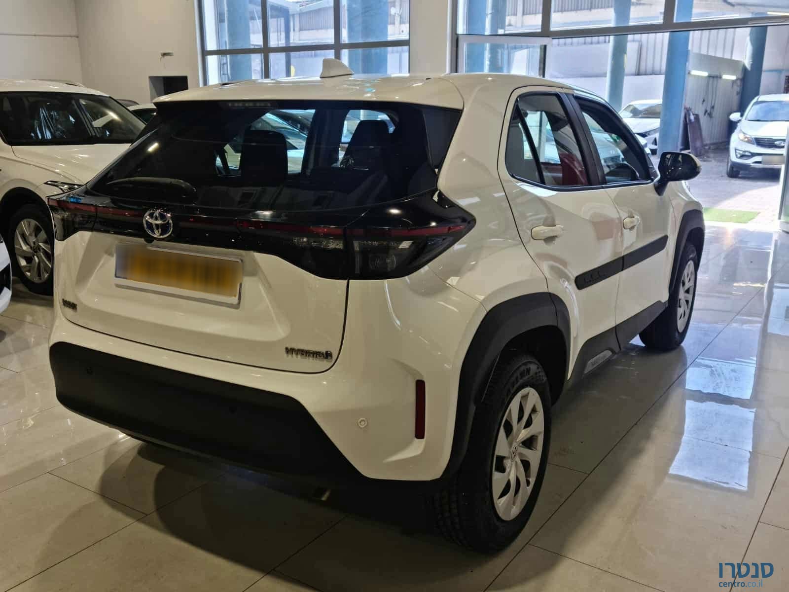 2022' Toyota Yaris Cross photo #3