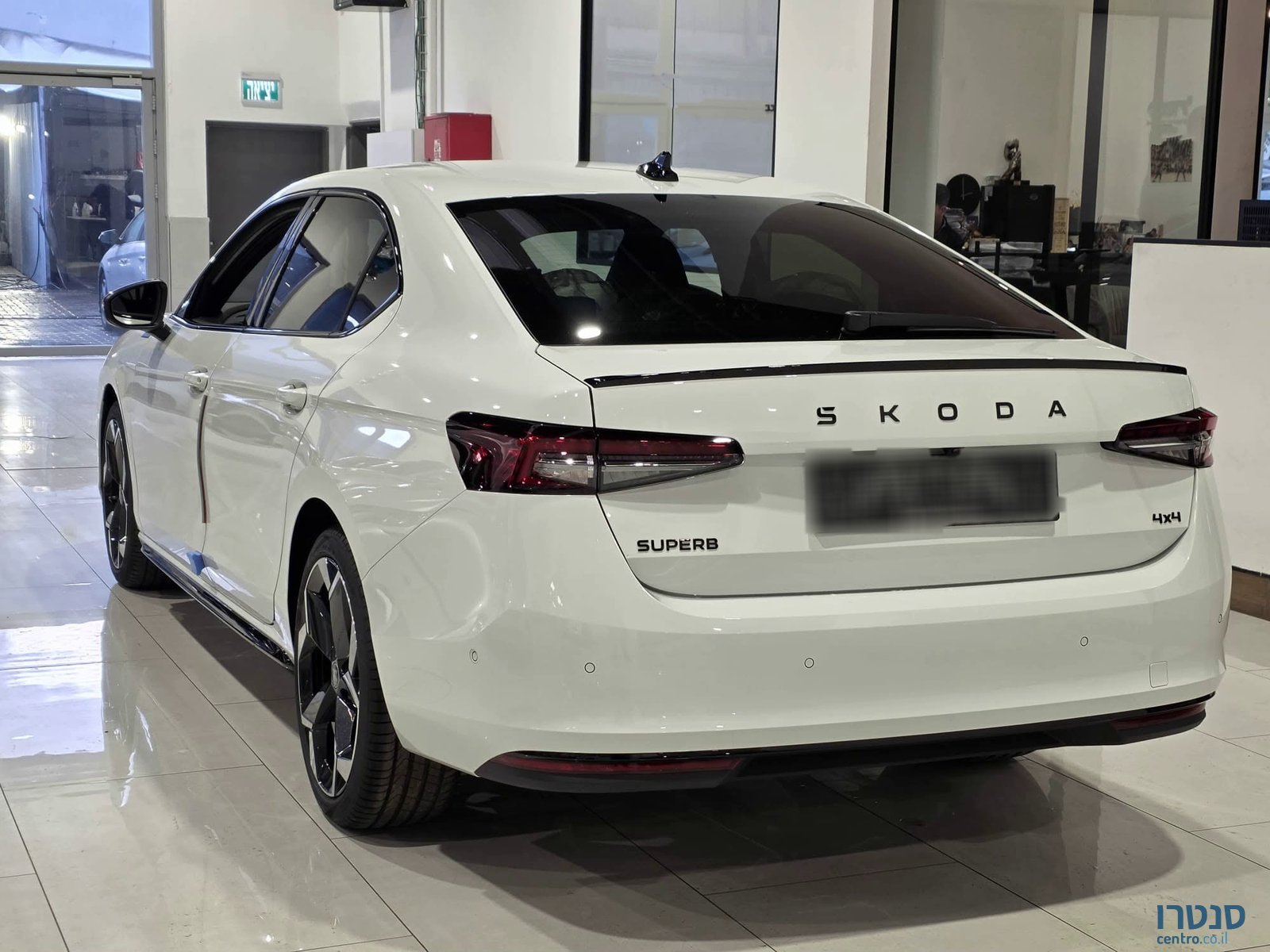 2026' Skoda Superb photo #3