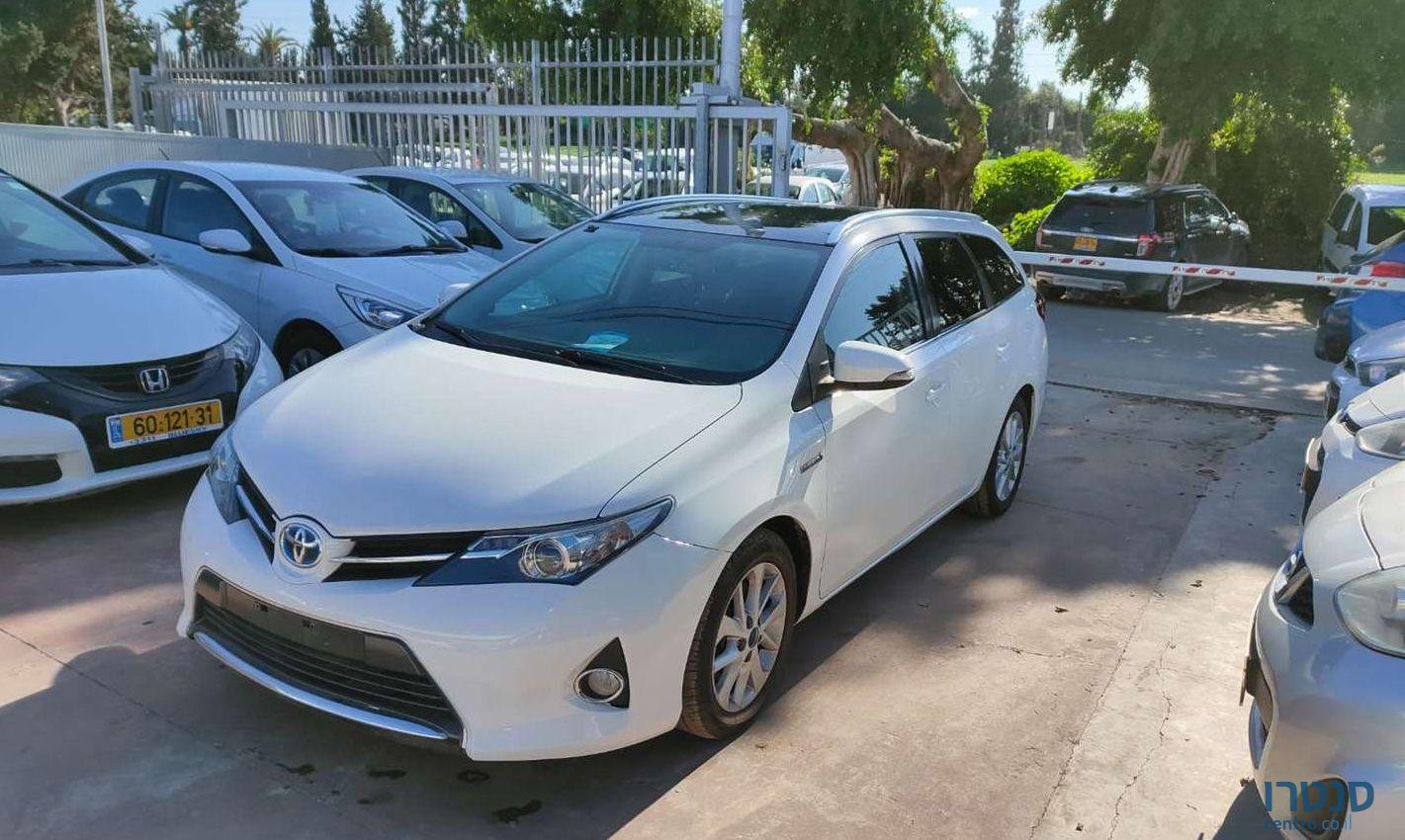 2014' Toyota Auris טויוטה אוריס photo #1