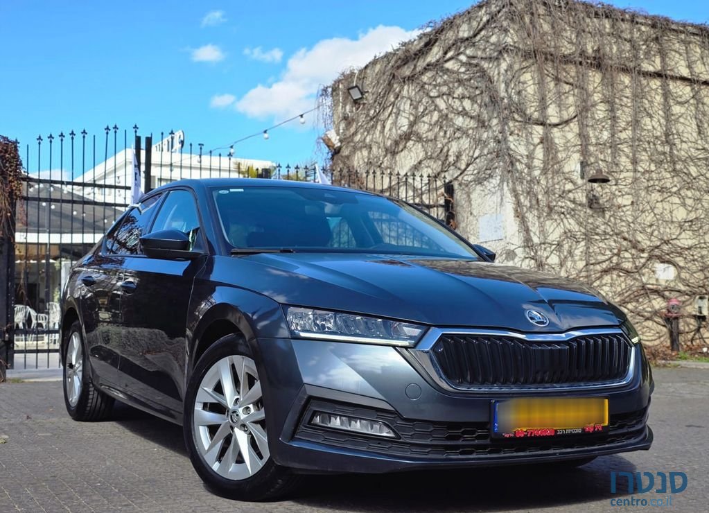 2022' Skoda Octavia סקודה אוקטביה photo #2