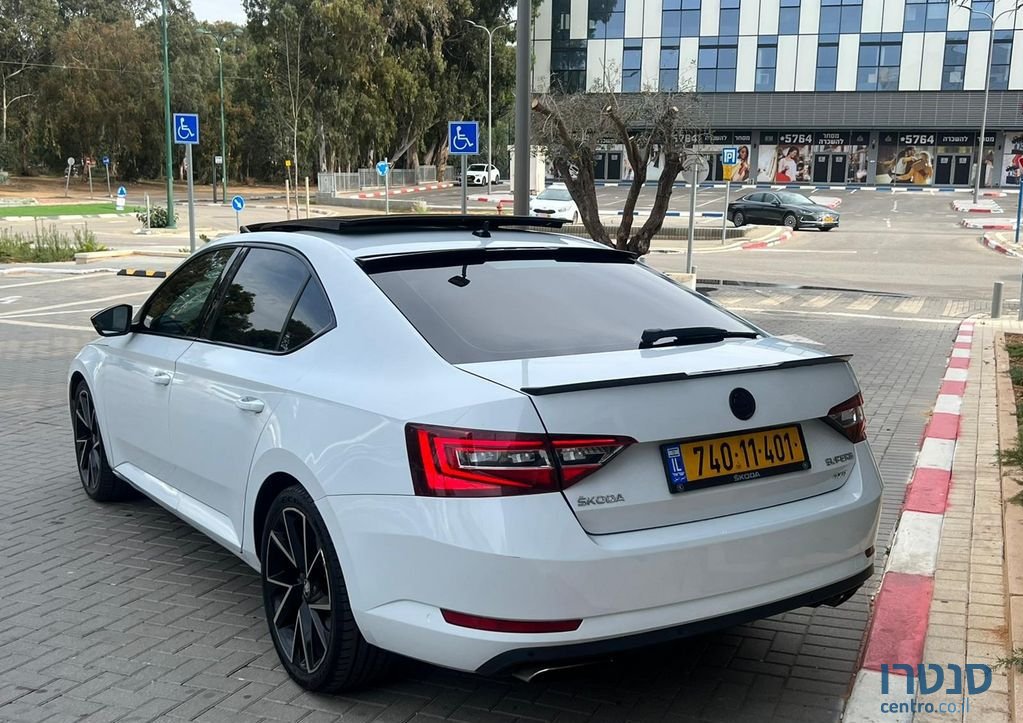 2019' Skoda Superb סקודה סופרב photo #5