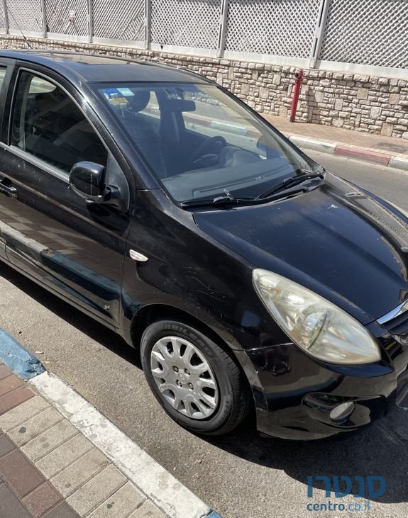 2011' Hyundai i20 יונדאי photo #2