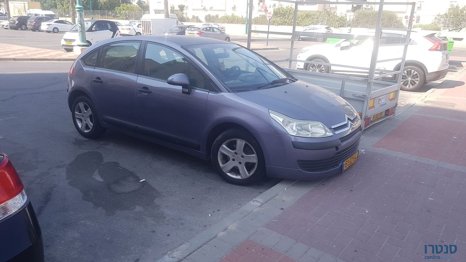 2008' Citroen C4 photo #2