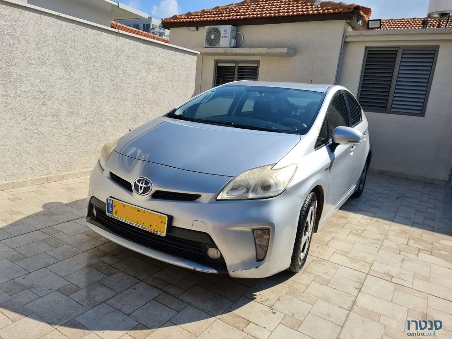 2012' Toyota Prius טויוטה פריוס photo #1