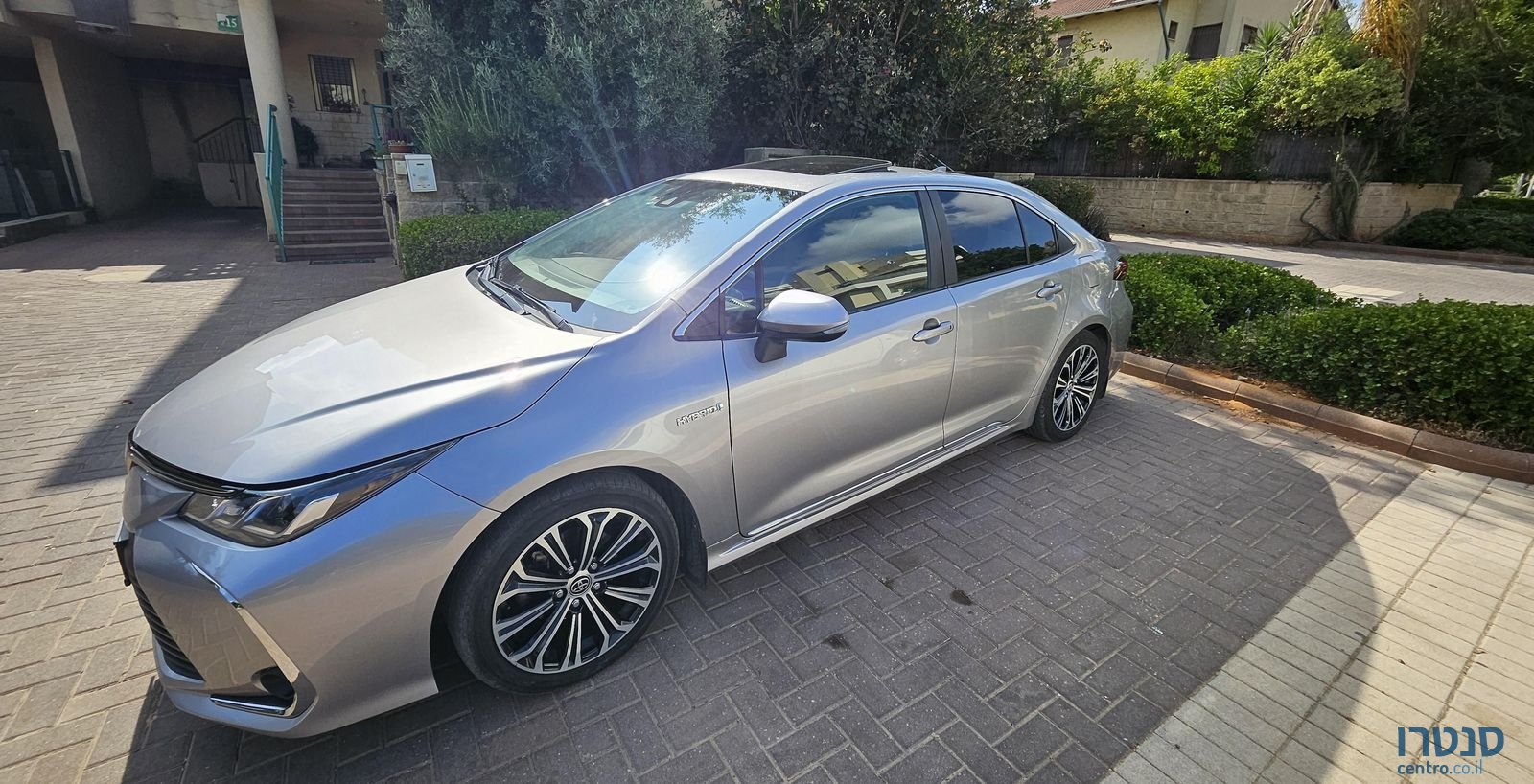 2021' Toyota Corolla טויוטה קורולה photo #2