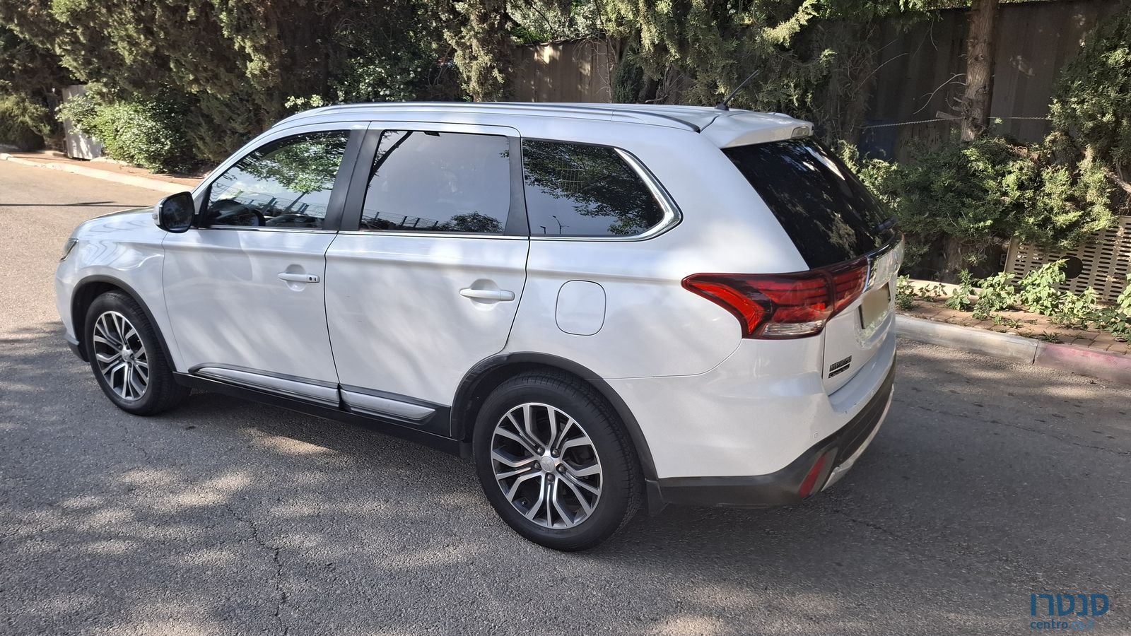 2015' Mitsubishi Outlander מיצובישי אאוטלנדר photo #4