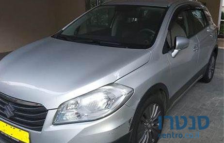 2015' Suzuki SX4 סוזוקי photo #1