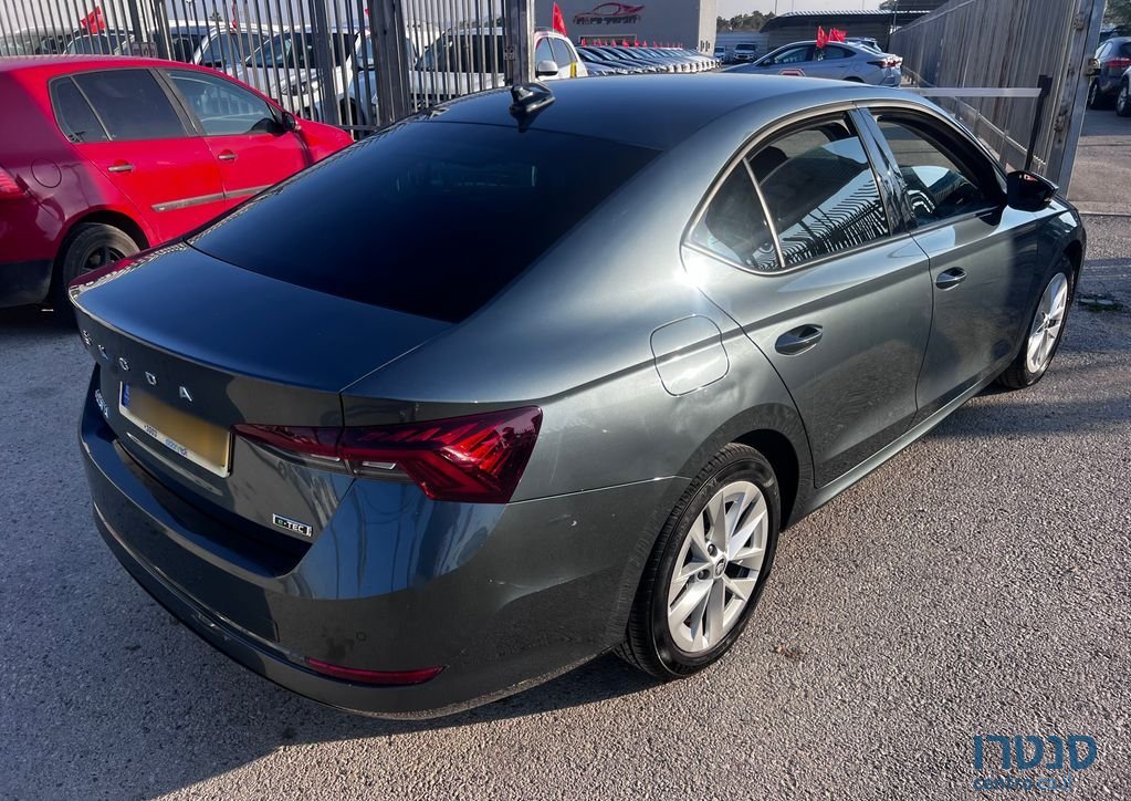 2021' Skoda Octavia סקודה אוקטביה photo #3