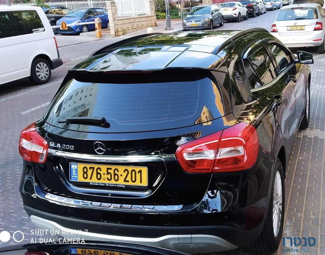2020' Mercedes-Benz Gla מרצדס photo #2