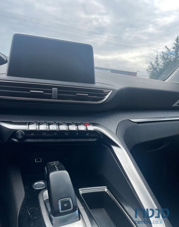2020' Peugeot 5008 פיג'ו photo #5