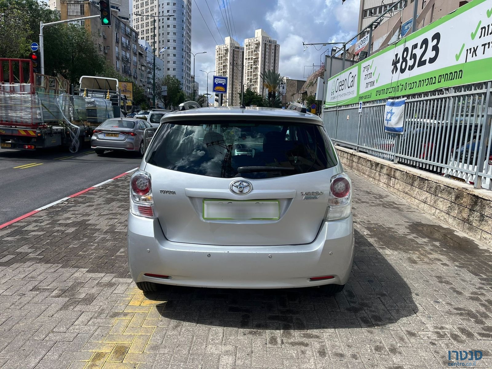 2011' Toyota Verso photo #5