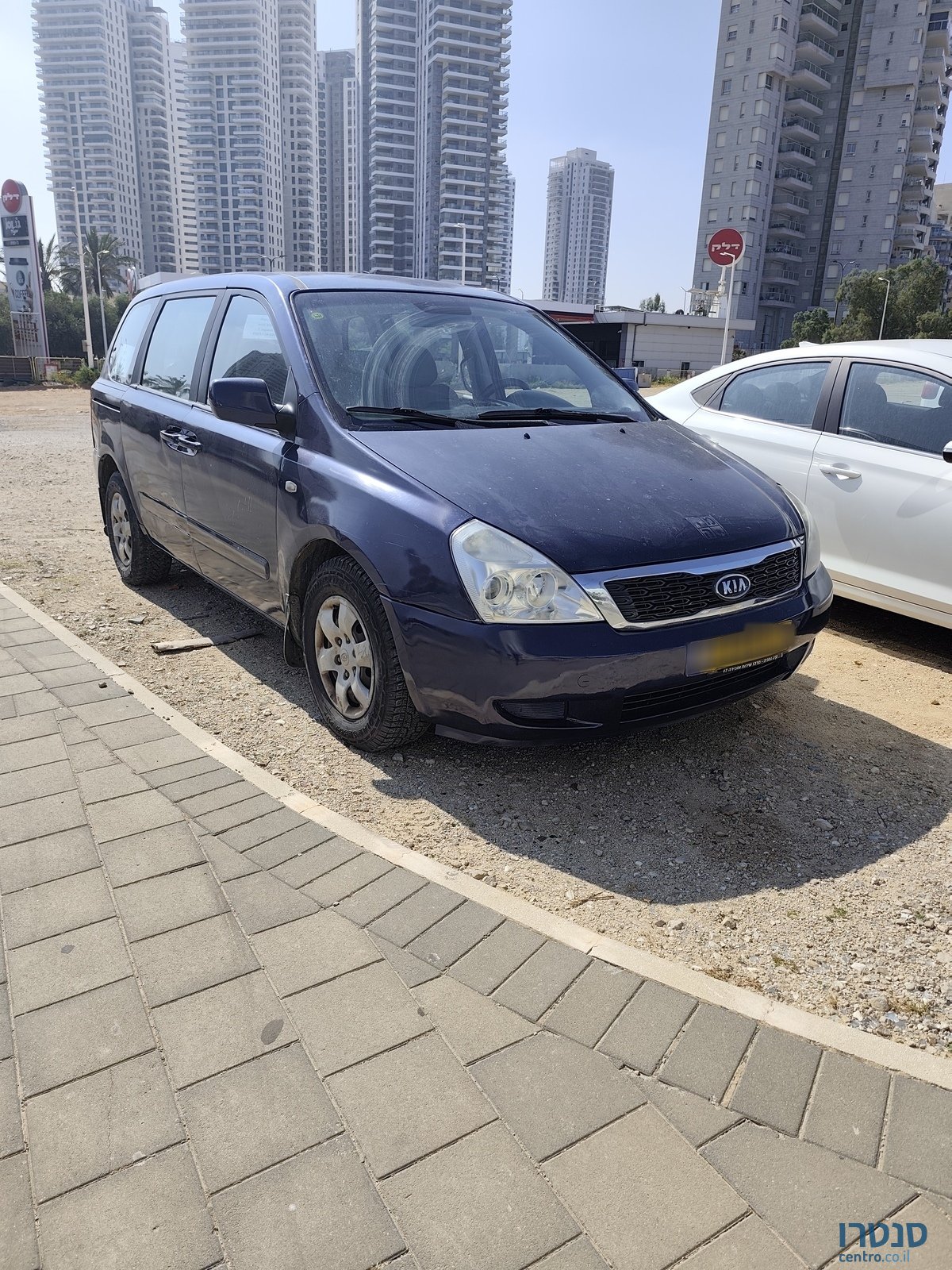 2008' Kia Carnival photo #3