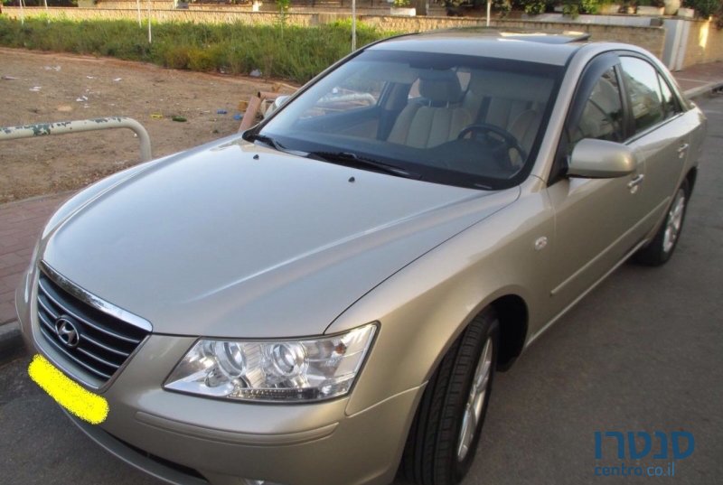 2008' Hyundai Sonata photo #1