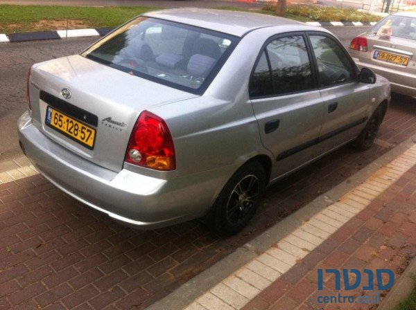 2005' Hyundai Accent photo #2