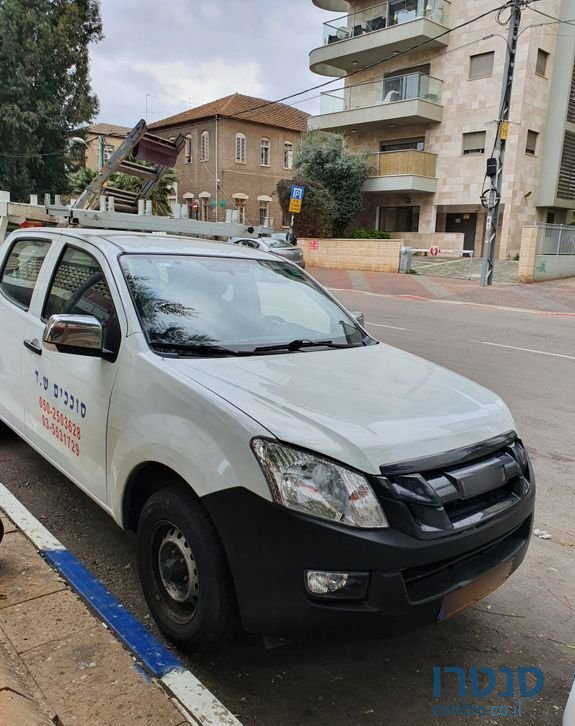 2015' Isuzu D-Max איסוזו 2X4 photo #2