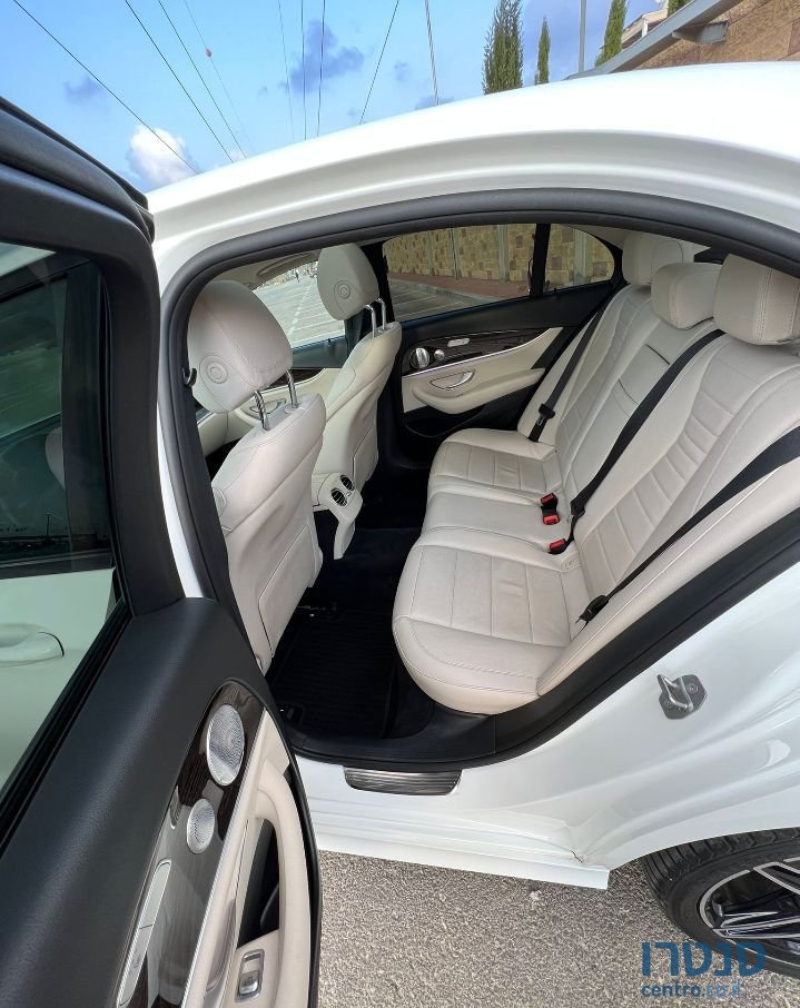 2017' Mercedes-Benz E-Class מרצדס photo #6