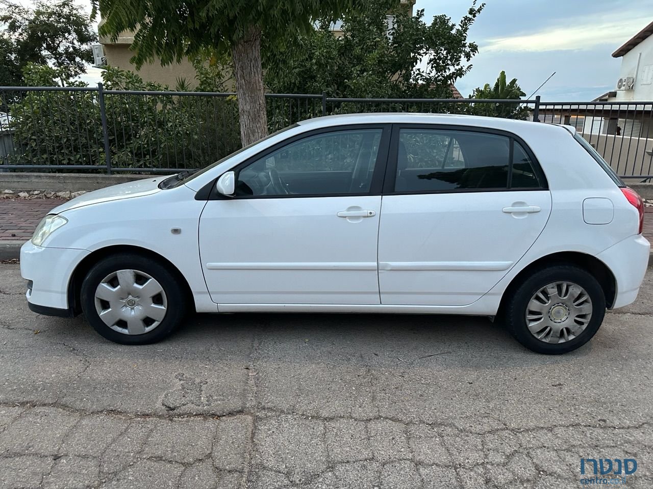 2006' Toyota Corolla טויוטה קורולה photo #1