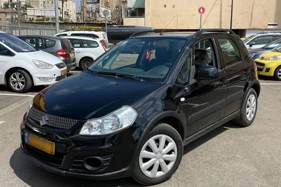 2013' Suzuki SX4 סוזוקי