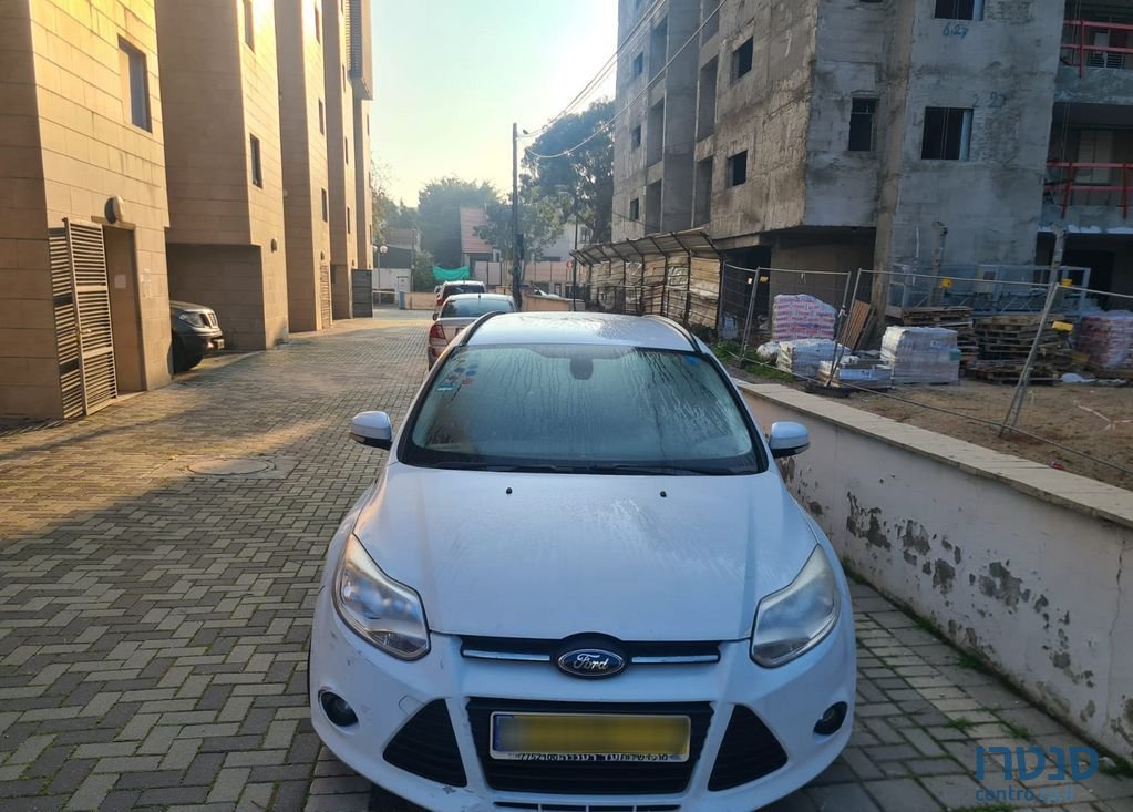 2012' Ford Focus פורד פוקוס photo #2