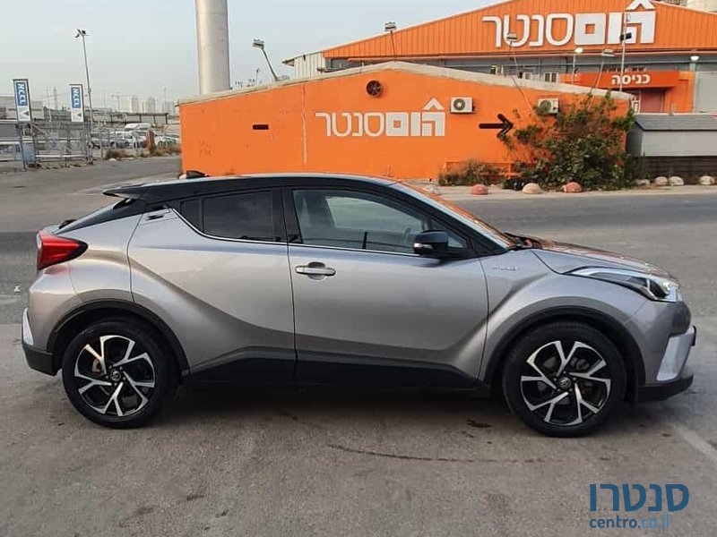 2018' Toyota C-Hr טויוטה photo #3