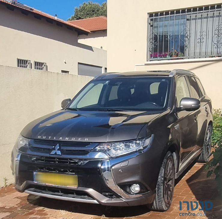 2018' Mitsubishi Outlander מיצובישי אאוטלנדר photo #1