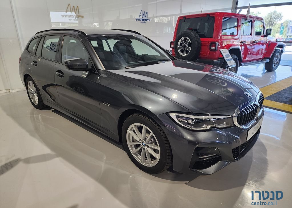 2022' BMW 3 Series ב.מ.וו סדרה 3 photo #1