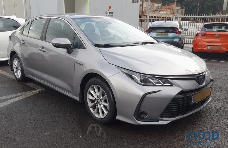 2021' Toyota Corolla טויוטה קורולה photo #1