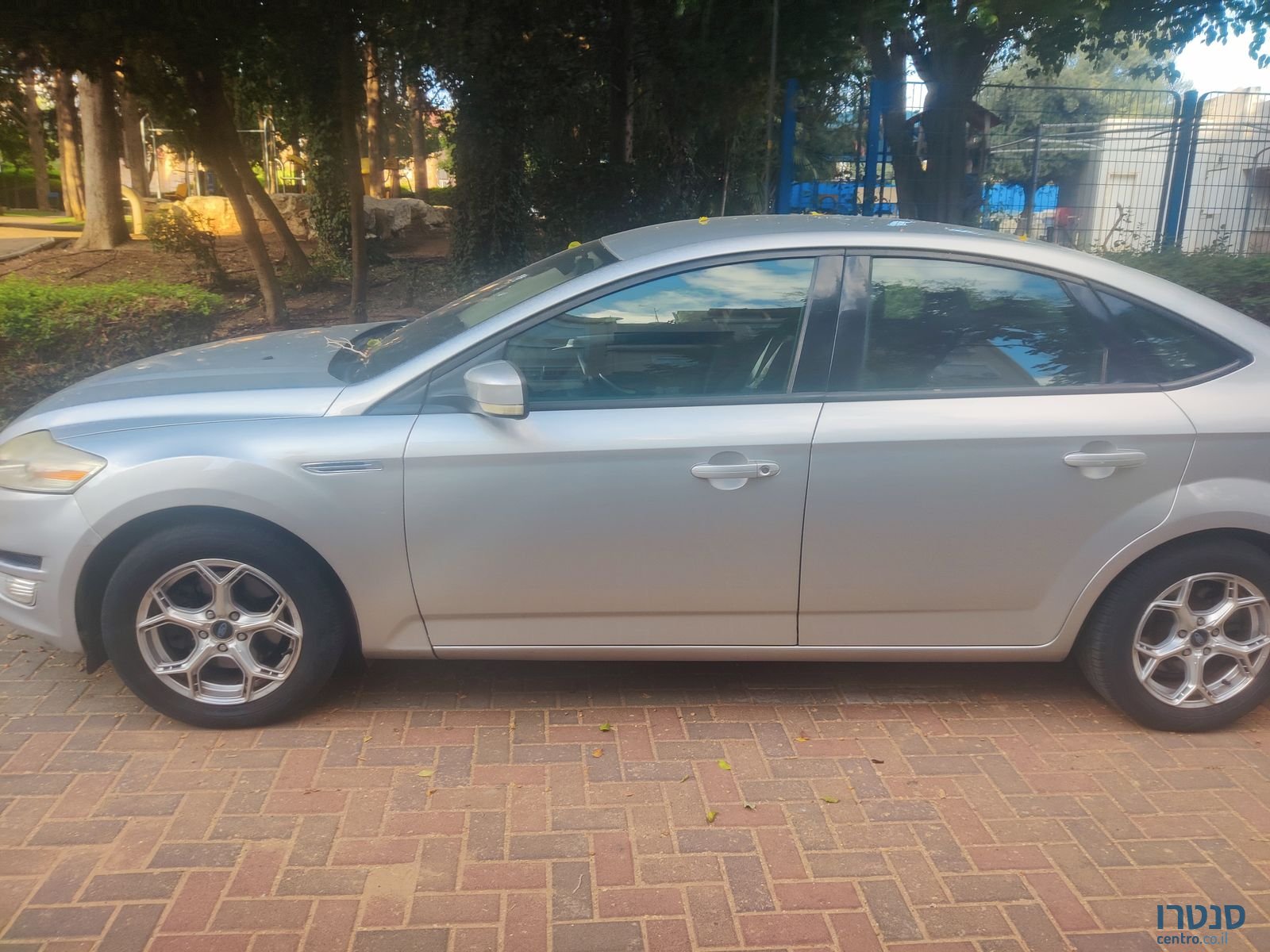 2011' Ford Mondeo פורד מונדאו photo #2