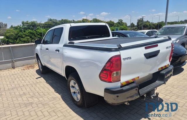2024' Toyota Hilux טויוטה היילקס photo #4