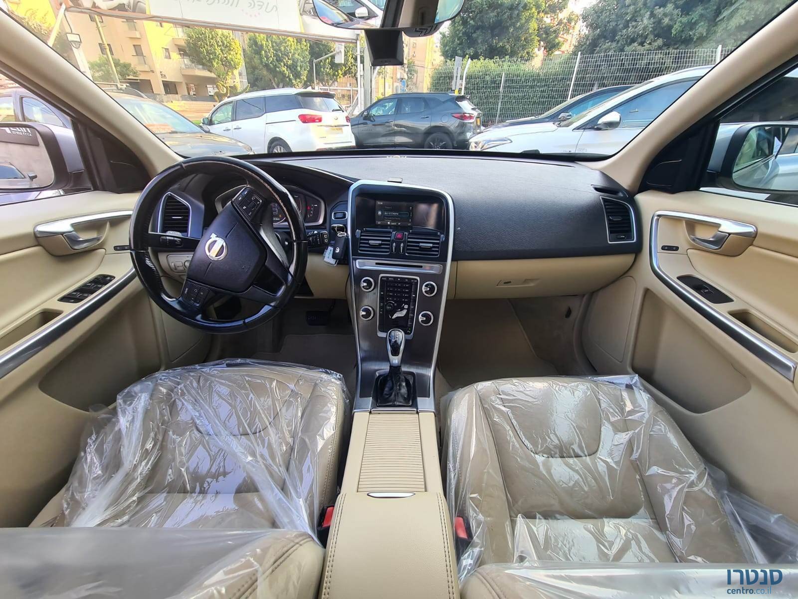 2015' Volvo XC60 photo #4