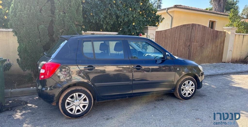 2013' Skoda Fabia סקודה פאביה photo #4