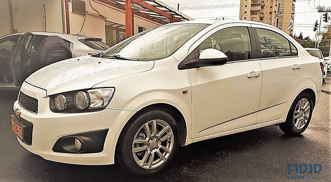 2012' Chevrolet Sonic photo #1