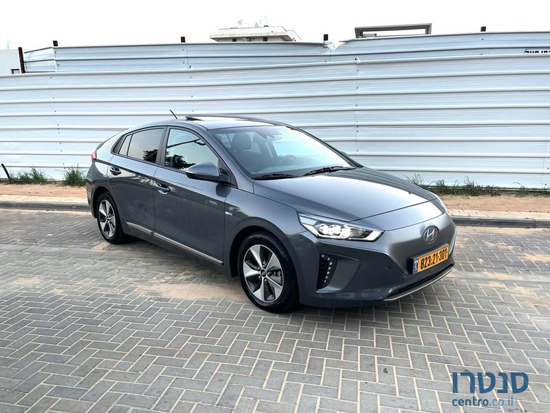 2019' Hyundai Ioniq photo #4