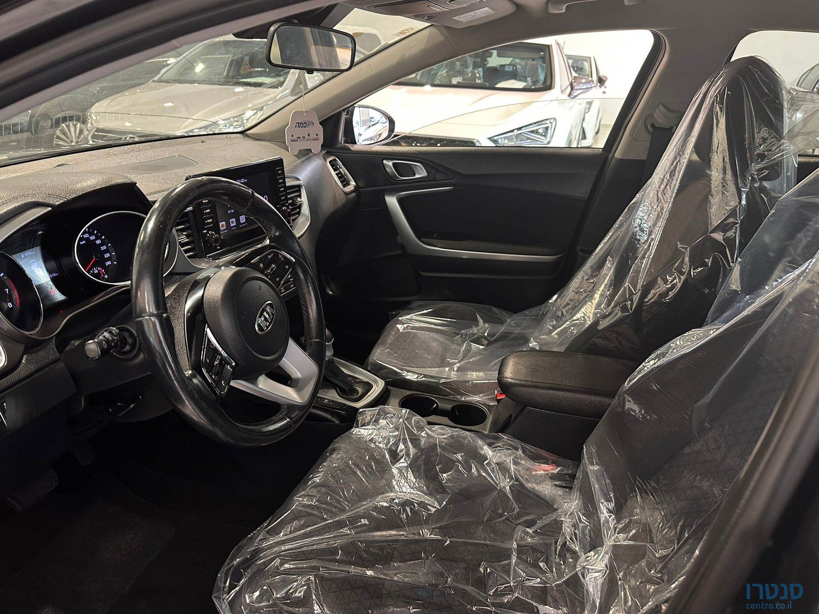 2020' Kia XCeed photo #5